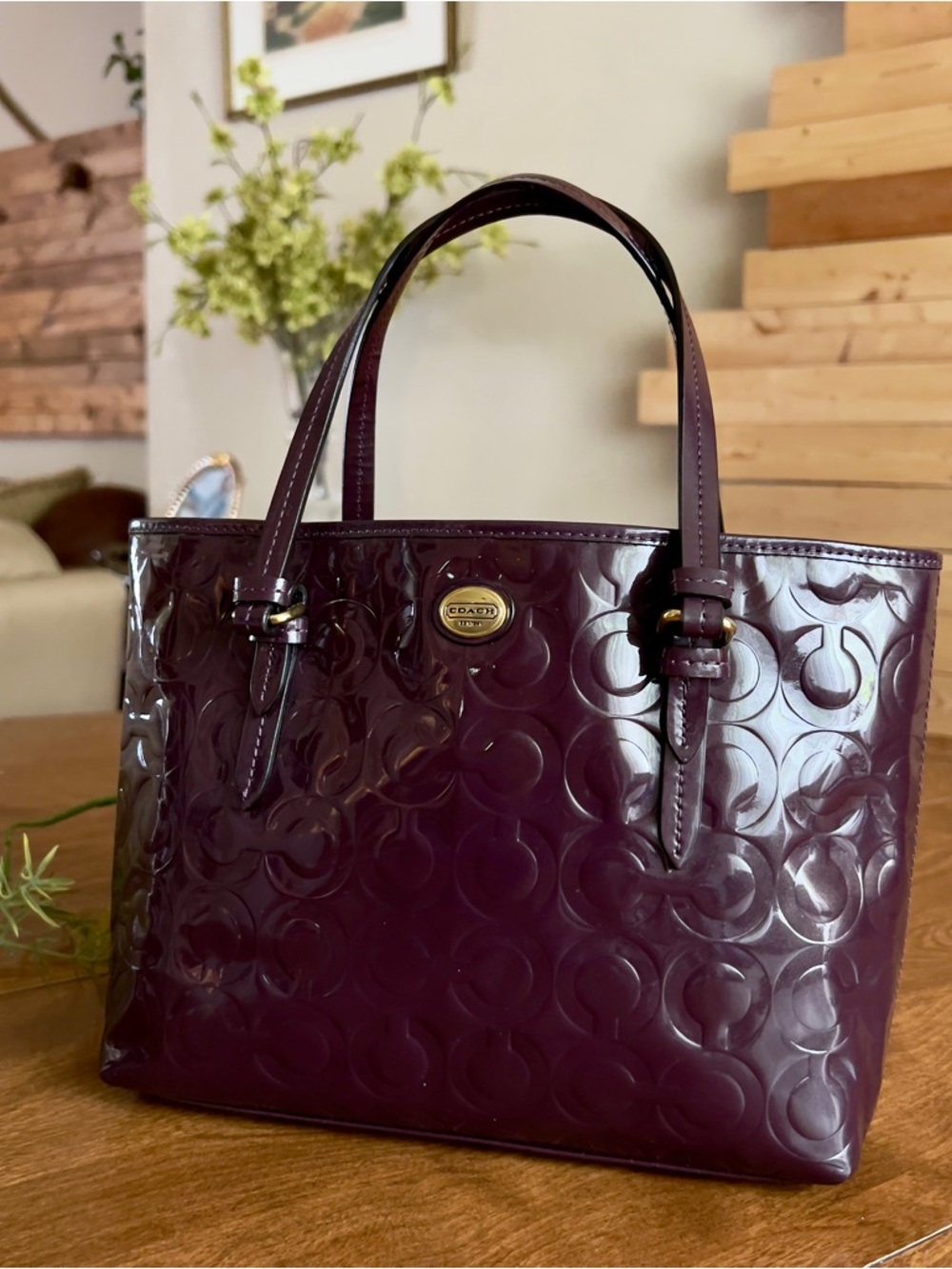 COACH Violet Peyton OP Art Embossed Patent Leather Brass Hardware Small tote Bag - Picture 3 of 13